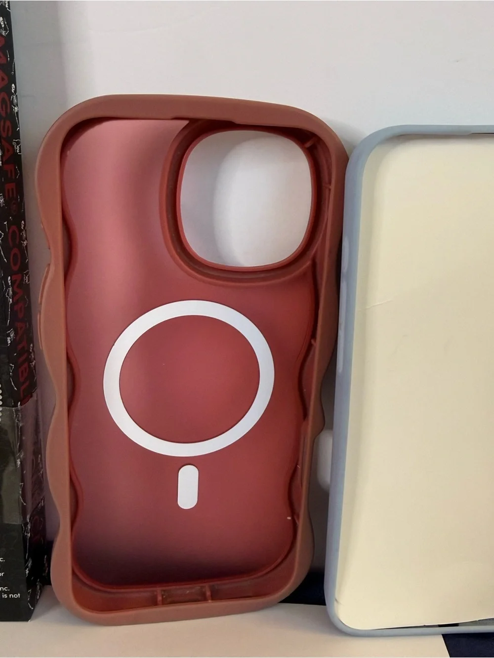 Lot of 4 iPhone 16 Pro Max Cases – MagSafe + Cute Styles